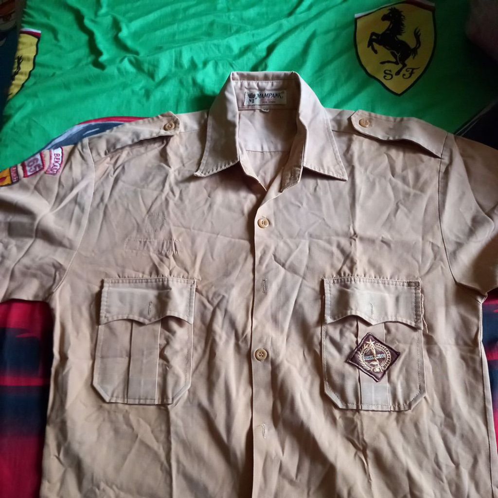 PL Seragam pramuka  SMA UK. 20