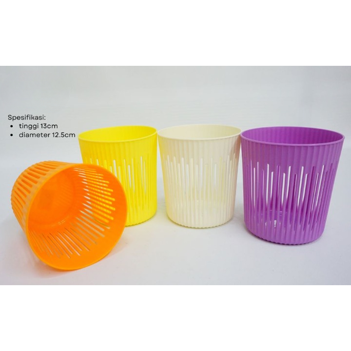 

4D-821 Keranjang Alat Tulis