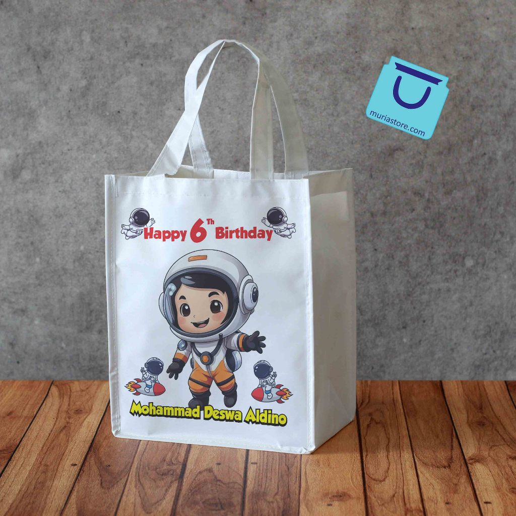 

Rinjani Bag Tas Souvenir Ulang Tahun Wedding Custom Nama Potrait
