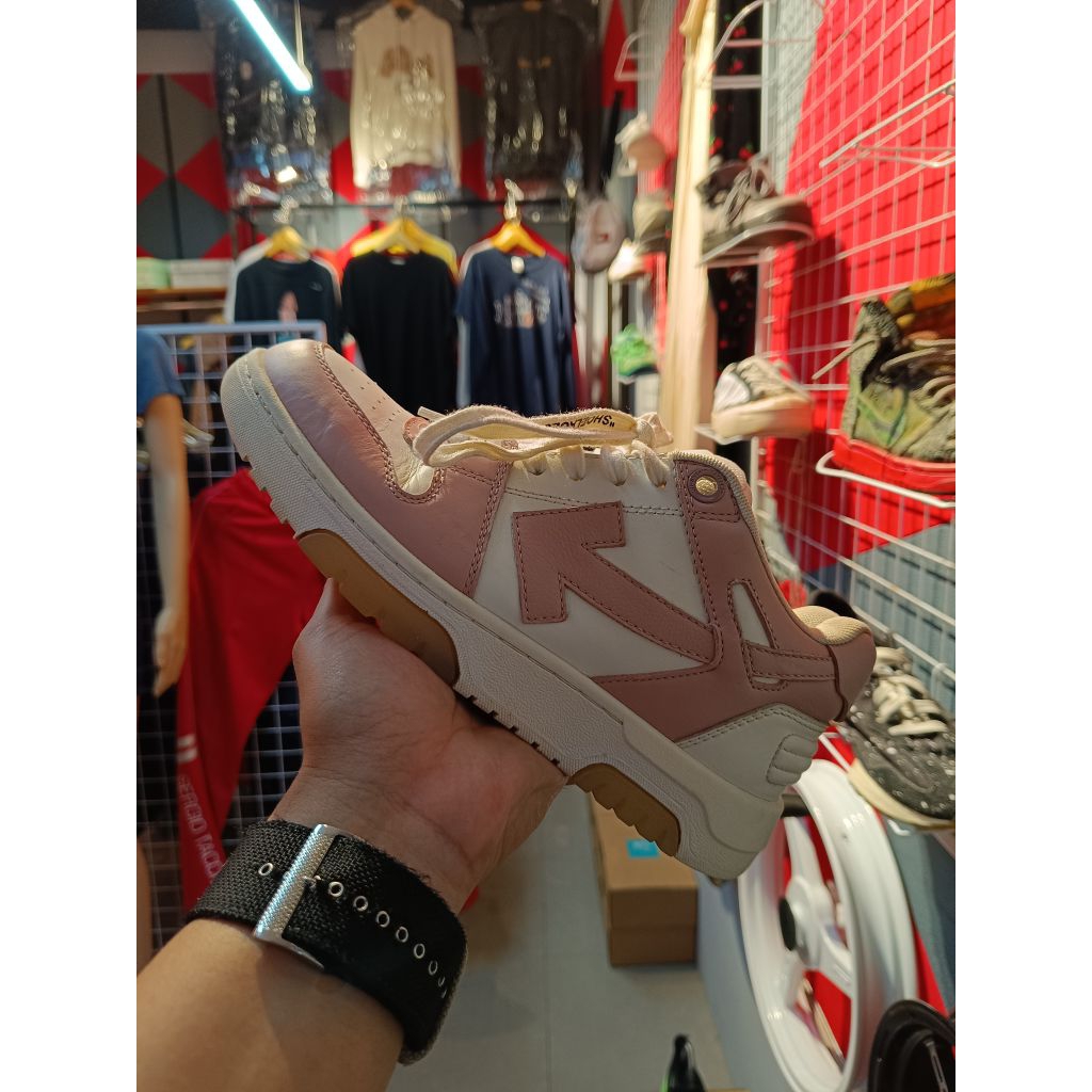 OFF-WHITE OUT Of OFFICE