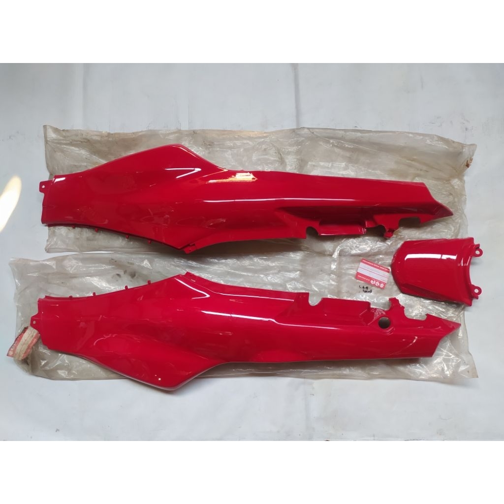 Cover Body set cover tail Suzuki SHOGUN 110 R kancil Merah Original baru SGP