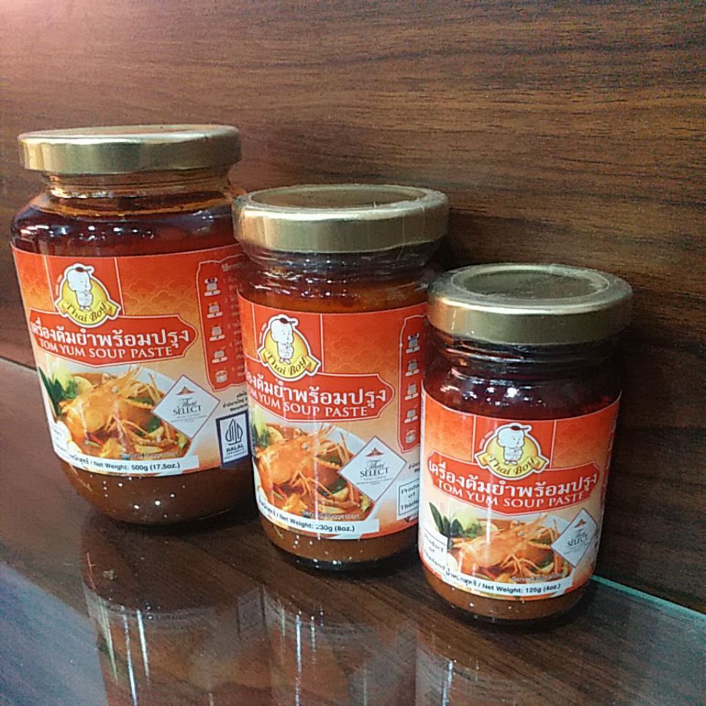 

Thai boy Tomyum soup paste
