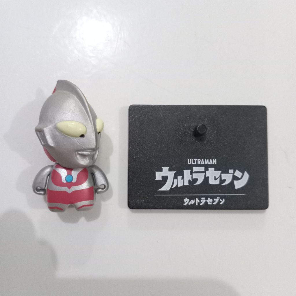 gacha gashapon ultraman mini
