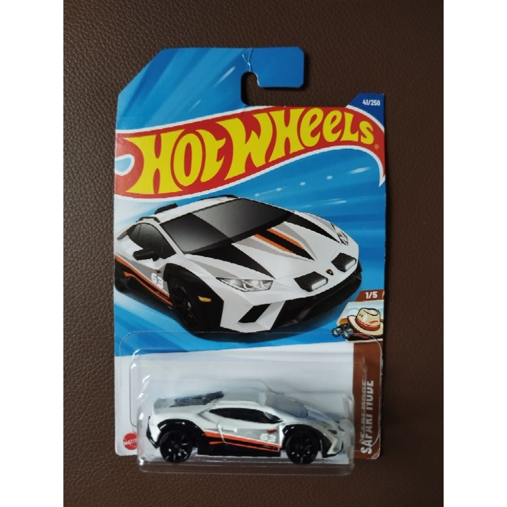 Hot Wheels Lamborghini Huracan Sterrato