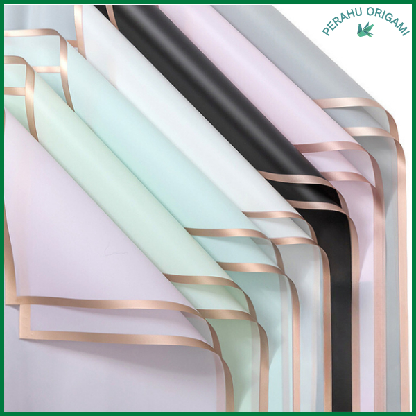 

PACK 20 Kertas Bucket Bunga Gold Line Flower Wrapping Cellophane Paper Florist KB10