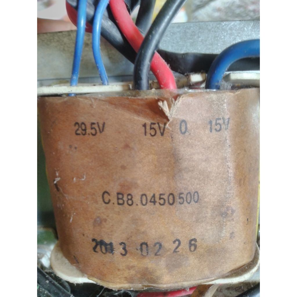 TRAVO Copotan UPS 1.200Va 15 V CT. Ext..29.5 V