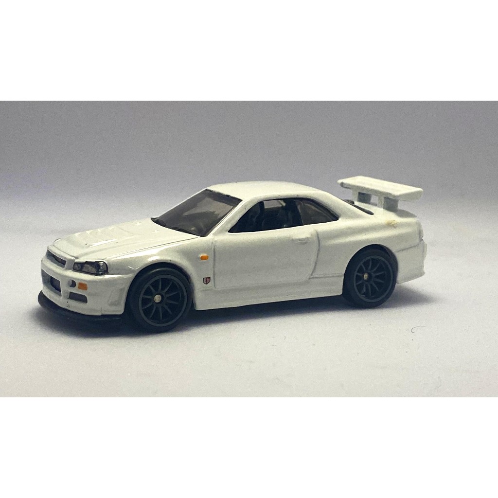 Hot Wheels Premium Nissan Skyline R34 Putih