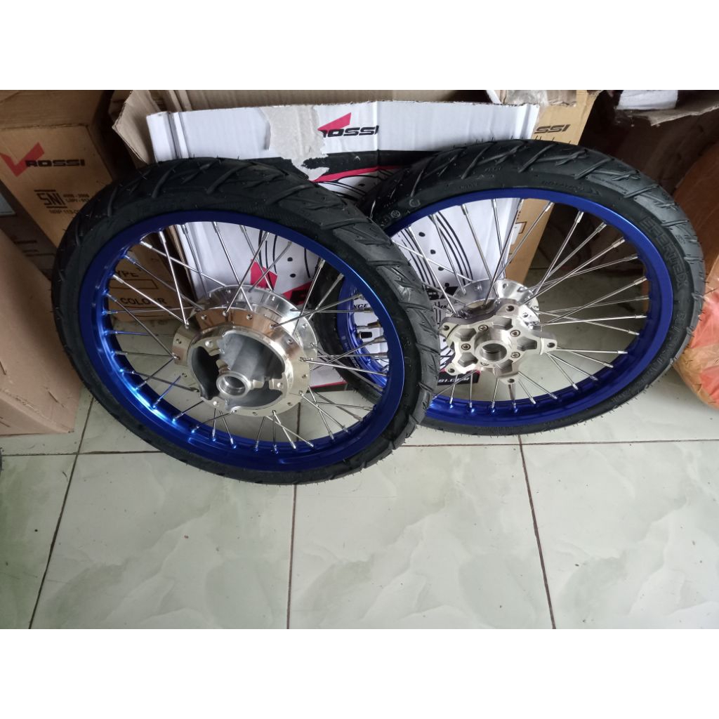 velg paketan Megapro mono ring 17 x185/160 plus ban