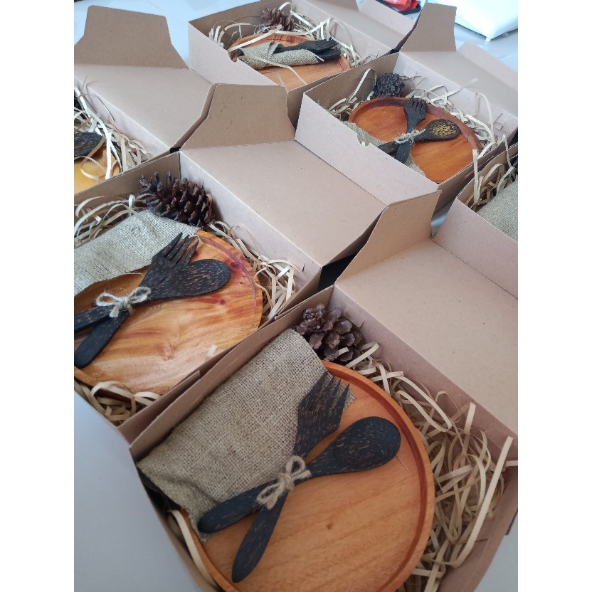 

Kertas Serut Coklat Hampers Buket Cacah Packing Potongan Murah FREE BONUS