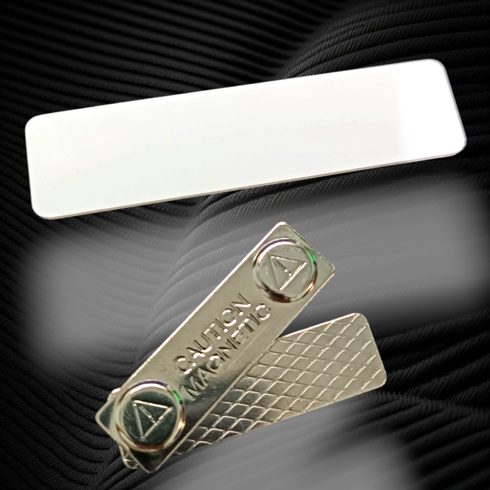 

Paket Bahan Name Tag Kosong | Sudah Termasuk Peniti & Magnet – Siap Cetak