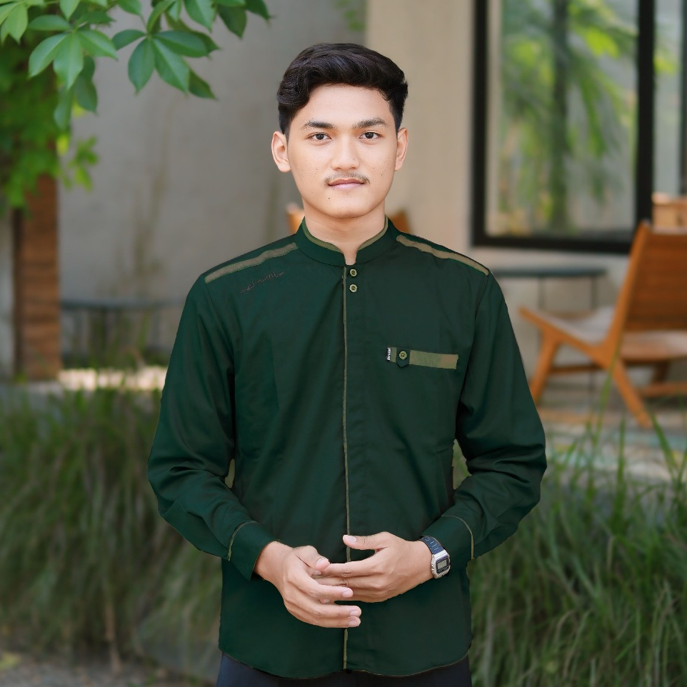 Kemeja Koko Pria Elrumi Lengan Panjang Motif Yisunsin Warna Hijau Botol