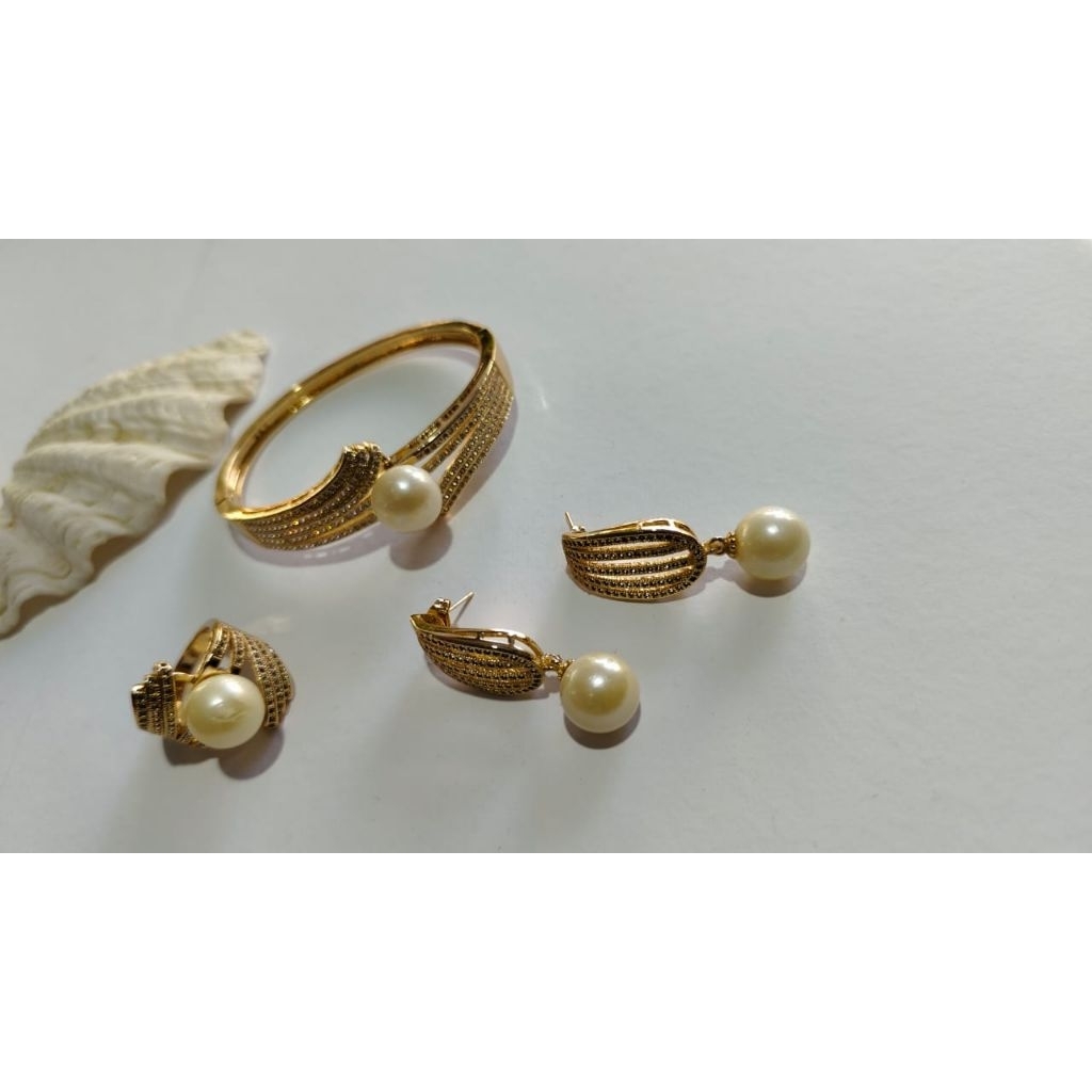 1 set Perhiasan Rhodium Mutiara Asli Air Laut/ Asli Mutiara Lombok