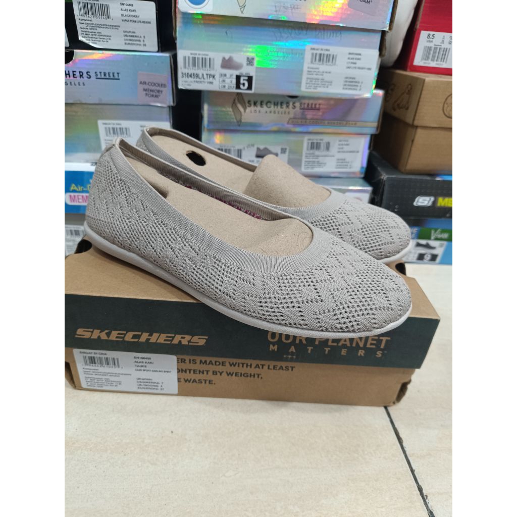 SKECHERS CLEO DARLING SPIRIT SIZE 37