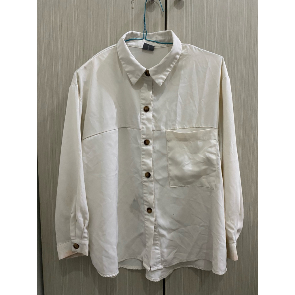 Kemeja This is April