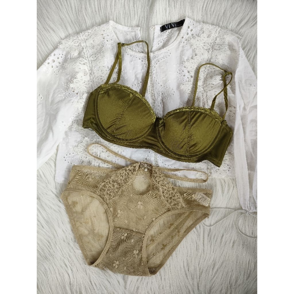 bra/bh sexy kawat busa tipis