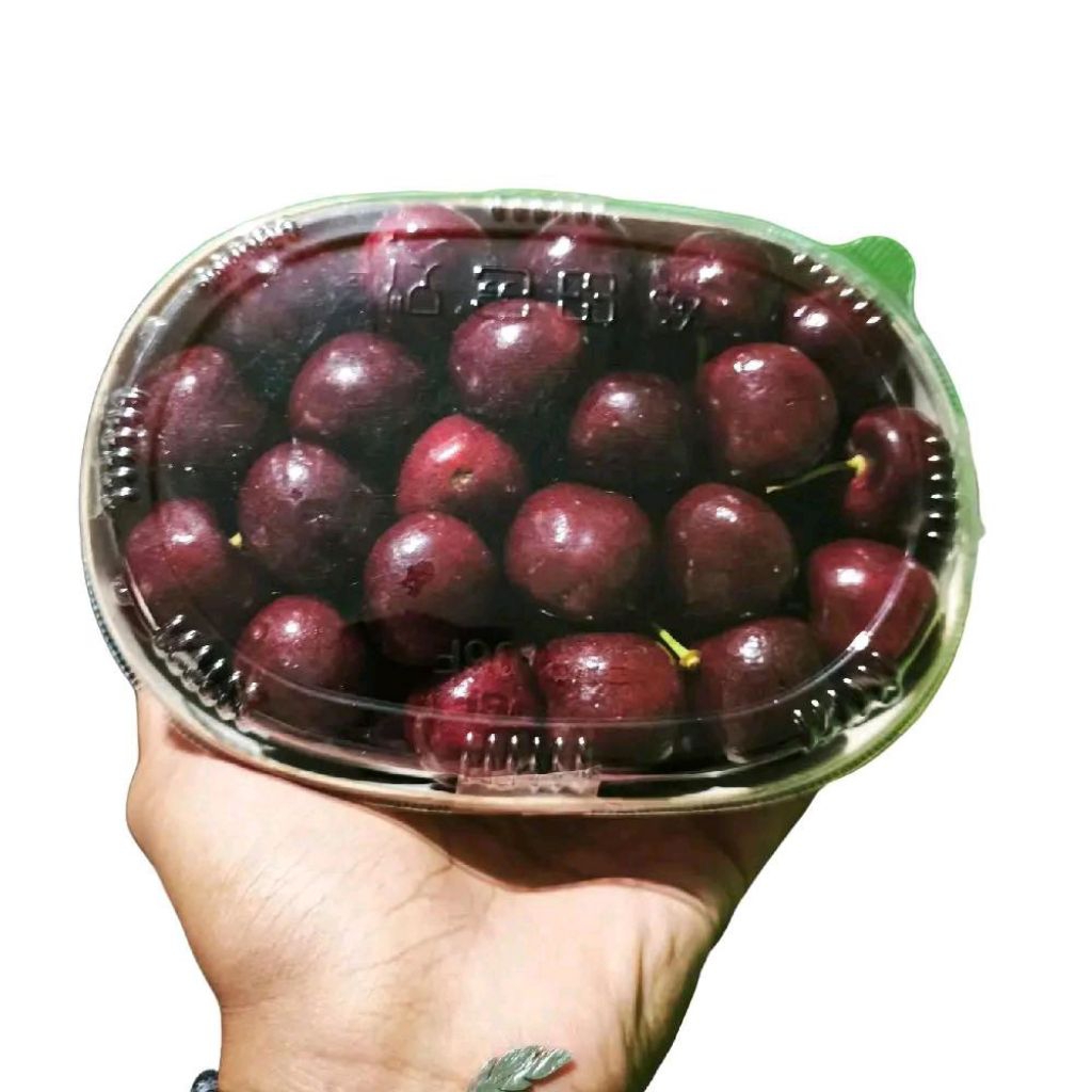 

Buah Cherry red import super fresh manis segar 500 gram