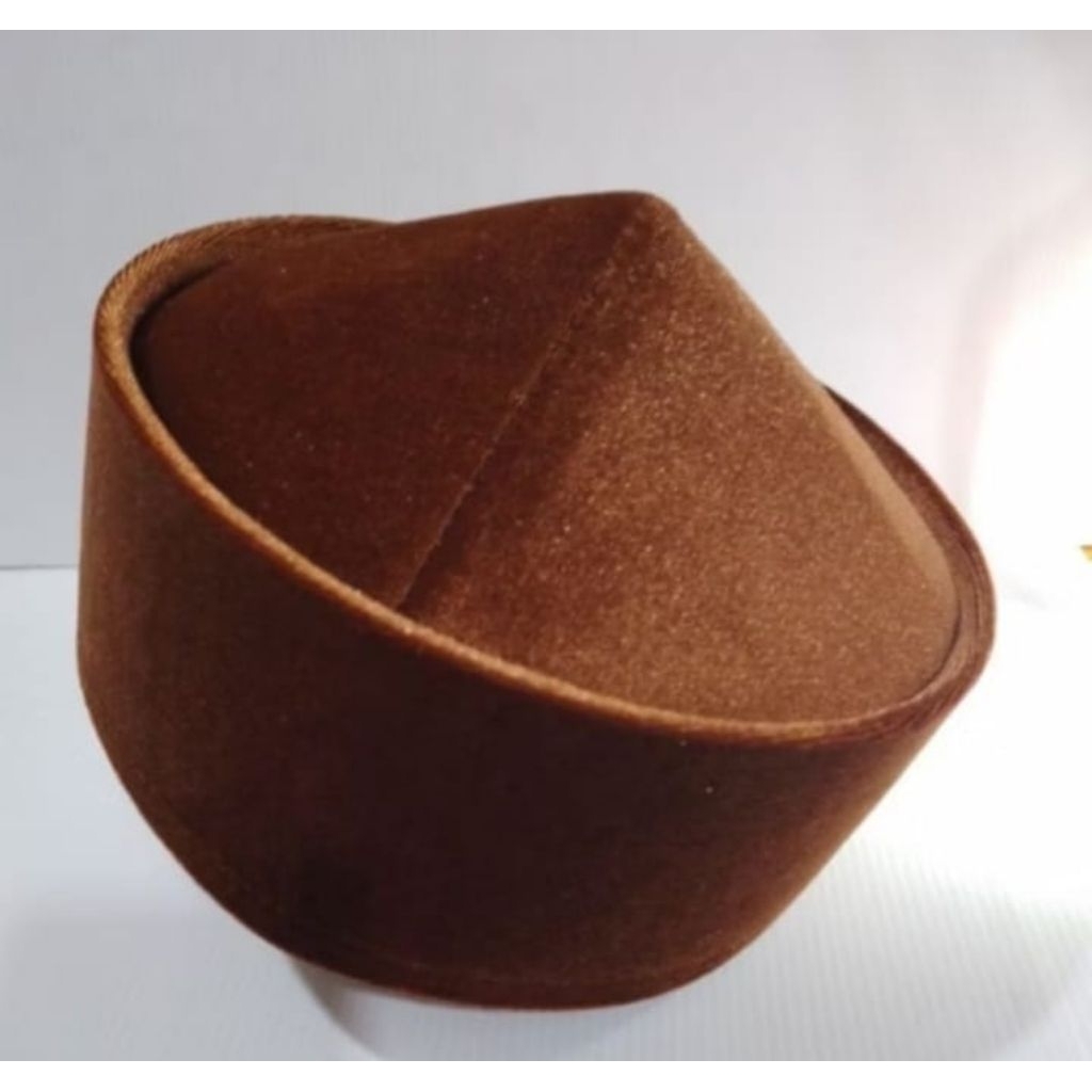 Peci/Songkok/Kopiah mesir bludru coklat