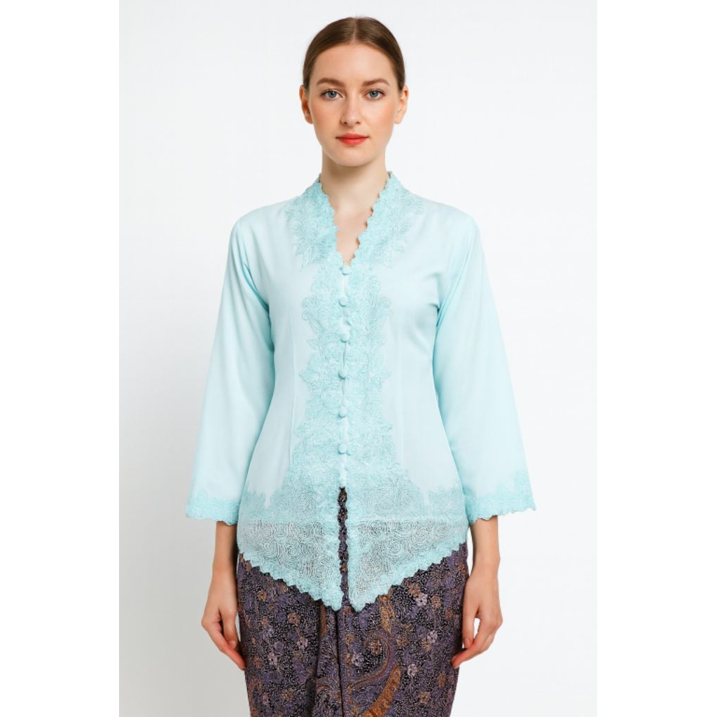 Kebaya Katun Bordir Senada Warna Biru Muda 652