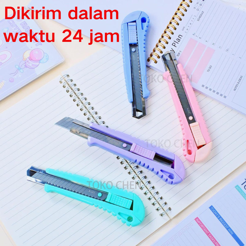 

Pisau serbaguna kantor gudang pemotong kertas plastik kecil pisau bongkar ekspres 18mm pisau seni alat tulis Besi + PP