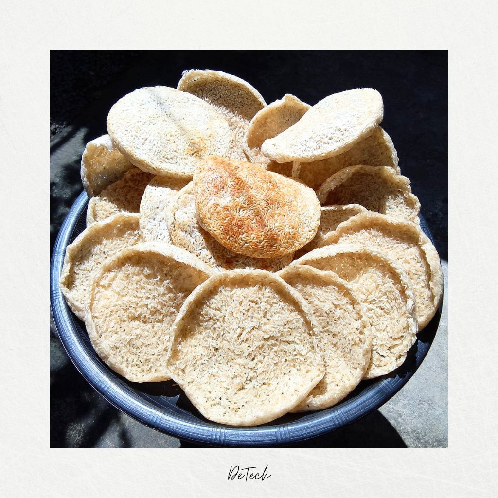 

INTIP MENTAH/KERAK NASI 1KG (7-8PCS)