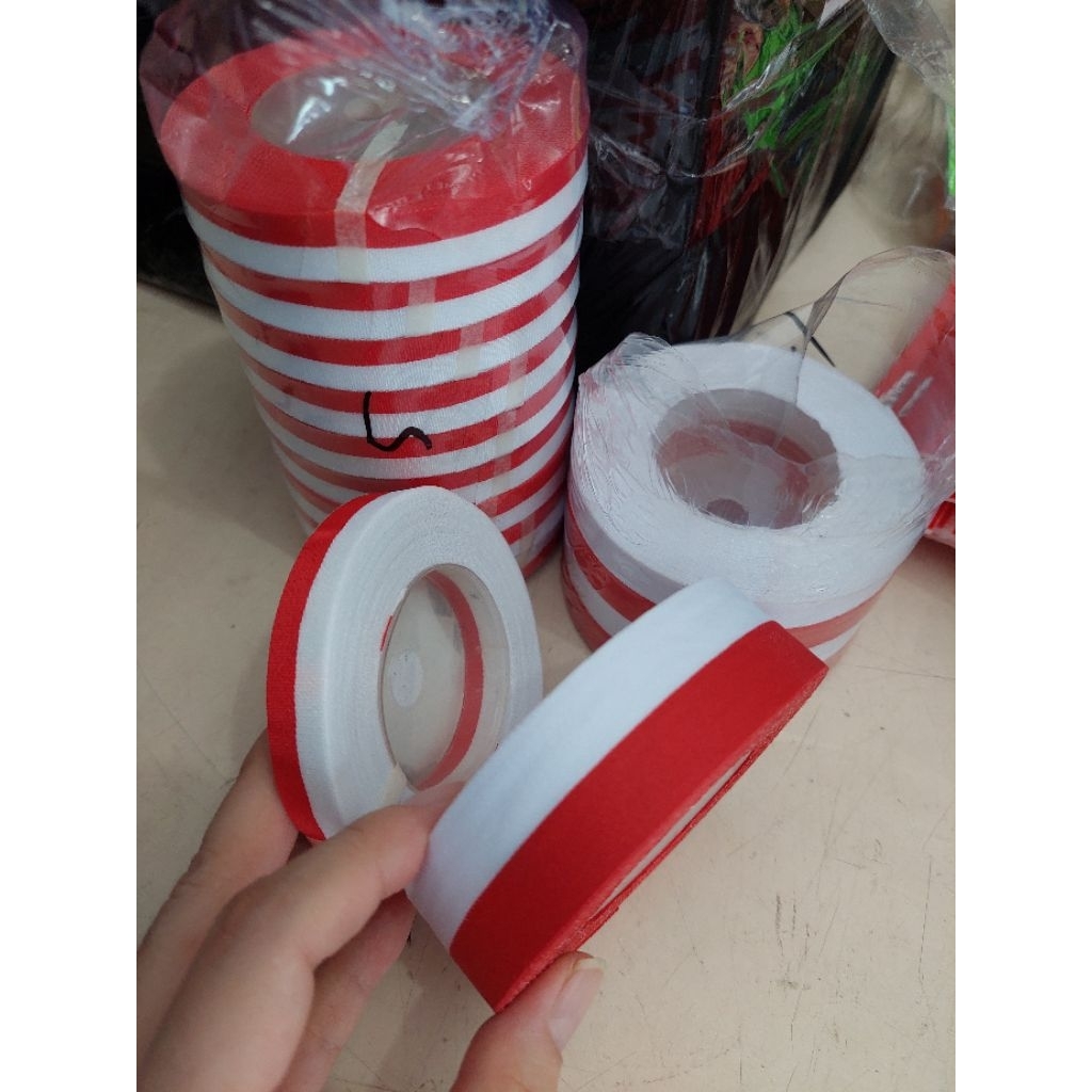 

Pita Merah Putih kain 1/2inci dan 1inci(acc 17 agustus) per 1pcs