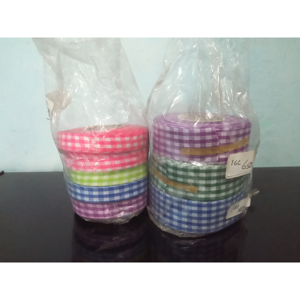 

Pita Kotak Kotak Hiasan Kado Ukuran 2,5 cm / 1,5 cm