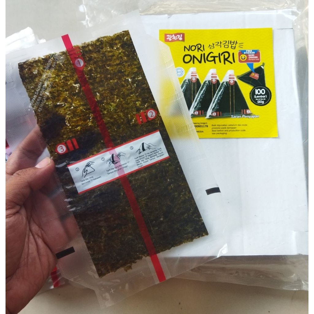 

NORI ONIGIRI / NORI WRAPPER KHUSUS BUNGKUS NORI TRIANGLE / SUSHI NORI 1 LEMBAR