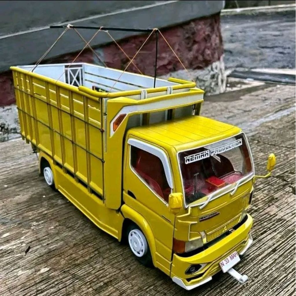 FLASH SALE MINIATUR TRUK OLENG KUNING POLOS