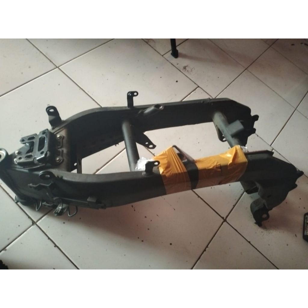 RANGKA DELTABOX XSR155 BAGIAN DEPAN