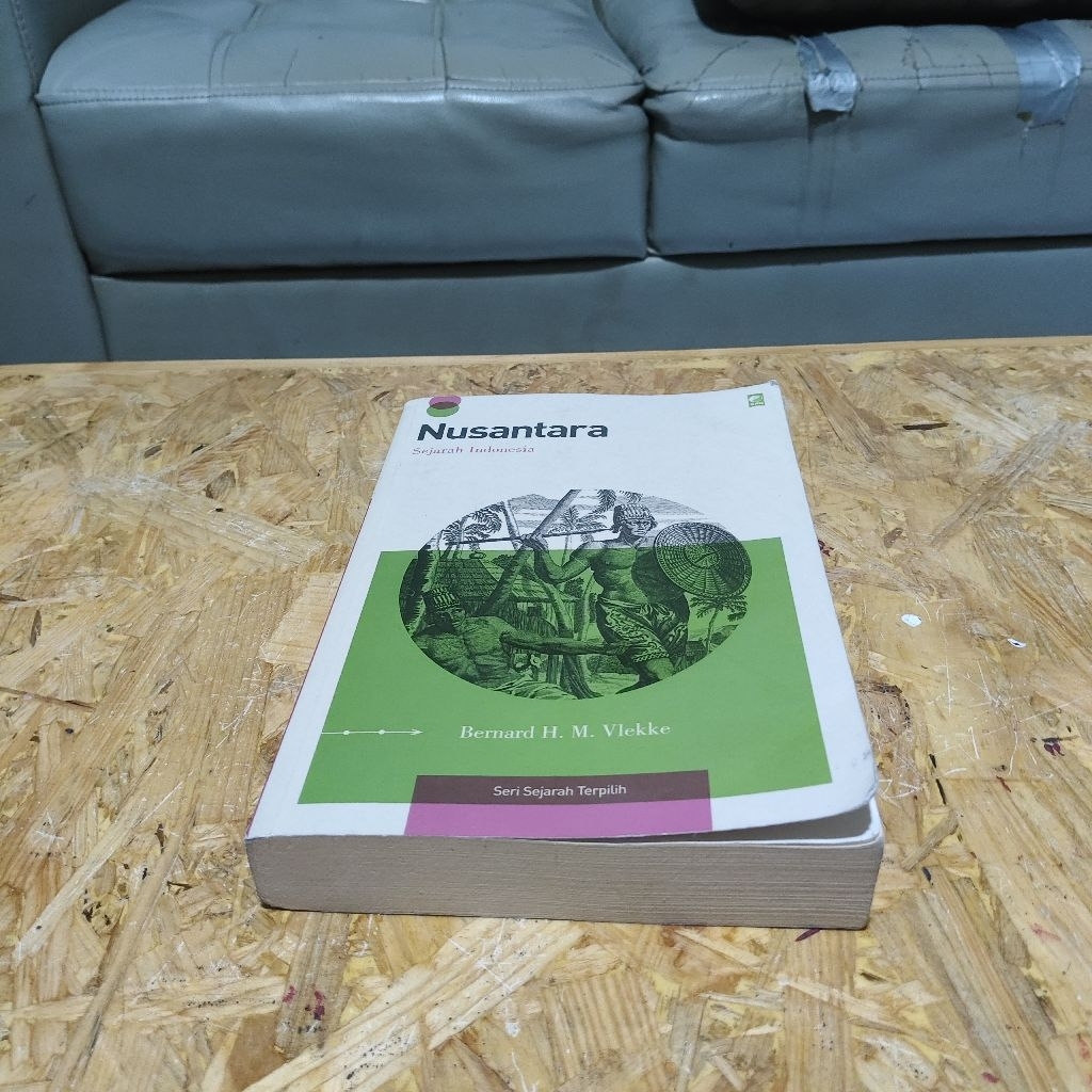 Buku Nusantara Sejarah Indonesia