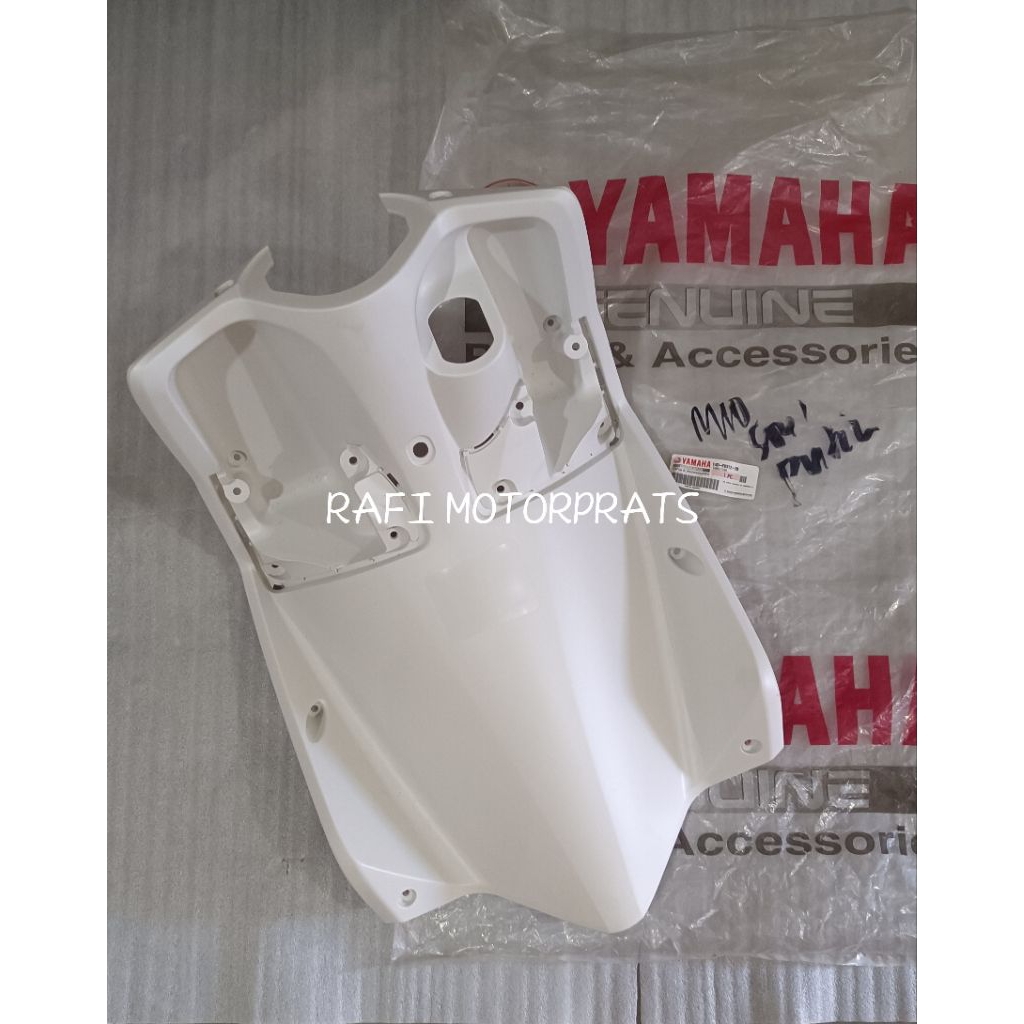 Legshield Cover Dasbor/Dek Kontak Yamaha Mio Soul Karbu warna Putih 14D-F8312-20 Original YGP