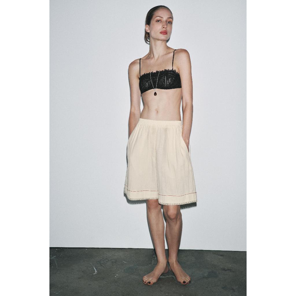 ZARA BRA KAWAT MESH RENDA Bra dengan garis leher lurus terbuat dari kain mesh