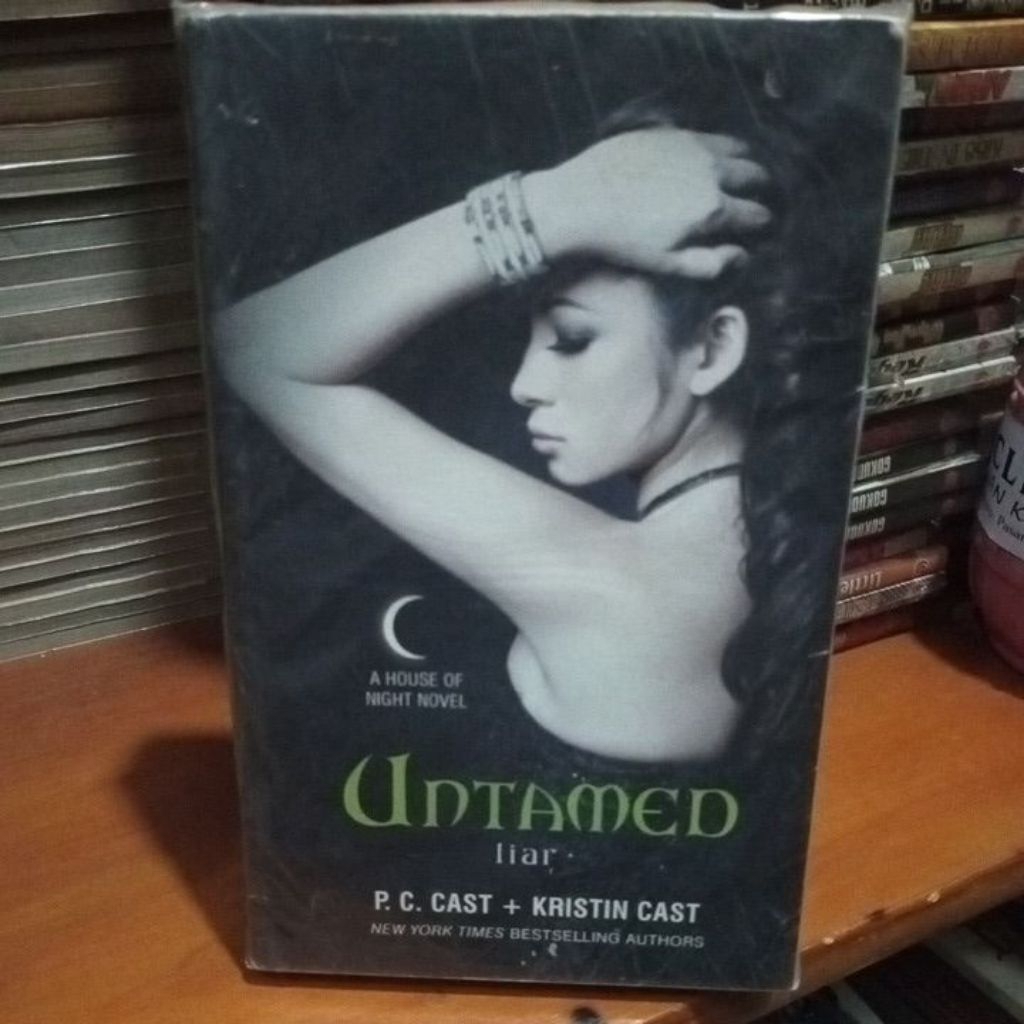 Buku Novel UNTAMED liar Karangan P.C. CAS+ CRISTIN CAST