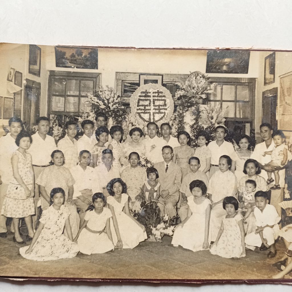 Foto Jadul Peranakan Acara Pernikahan