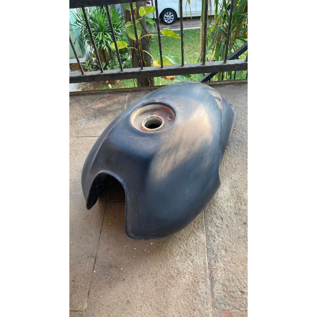 Tangki Honda CB 400 Superfour