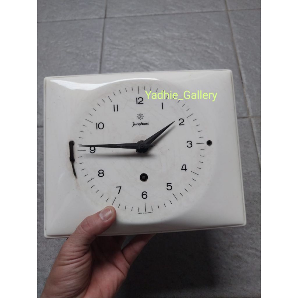 JAM DINDING KERAMIK JUNGHANS