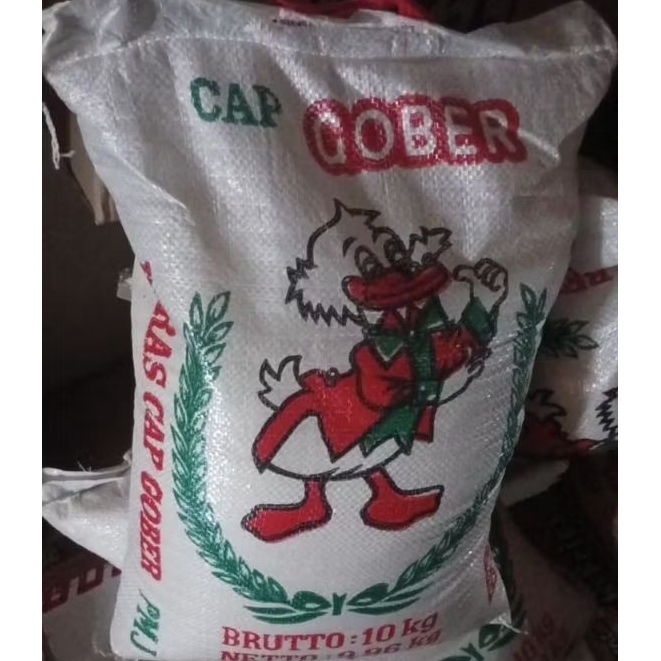 

beras 10 kg cap Gober (bila tak merek gober akan dikirim dengan merek lain tapi dengan mutu yg sejenis, sesuai yg ada di slide)