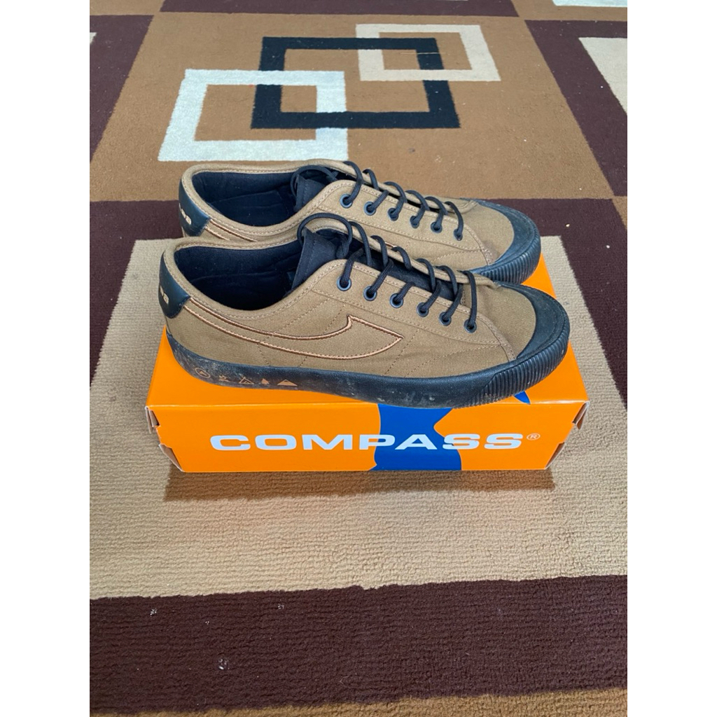 sepatu compas retrograde camp low