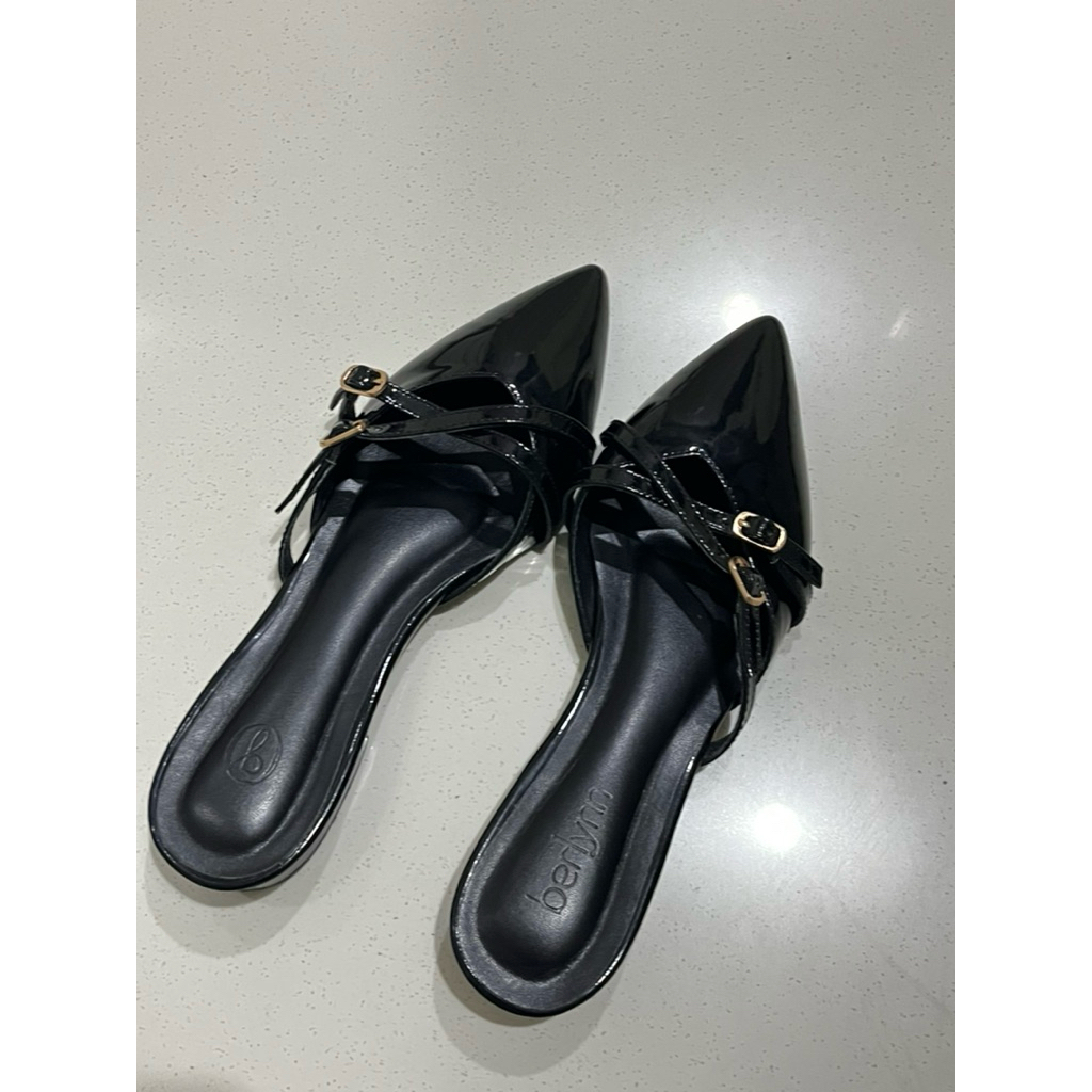PRELOVED SANDAL MULES SIZE 37 LIKE NEW