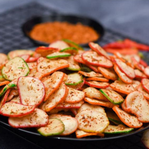 

Kerupuk Seblak kering 250 gram Daun Jeruk Pedas