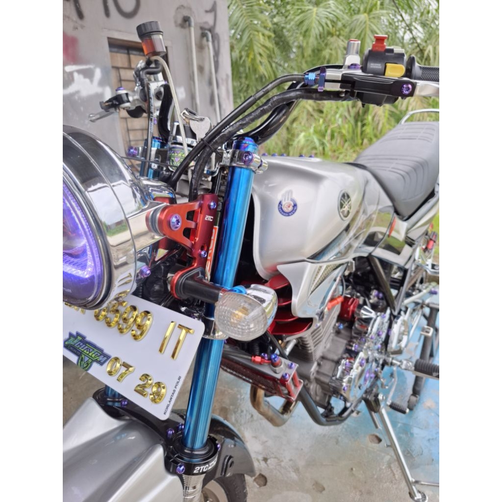 AS GOLD CJDW SCORPIO