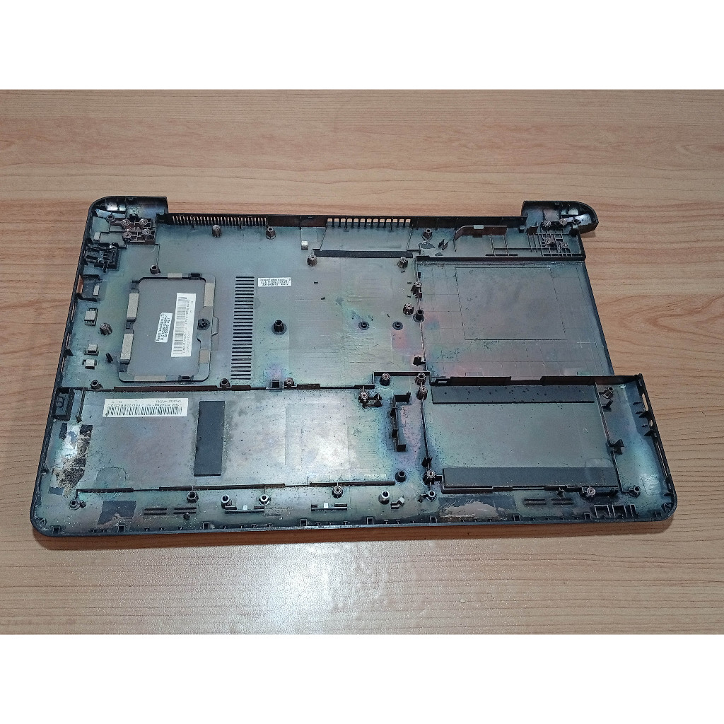 Casing bawah Laptop Acer Asus A555L 15.6 in silver