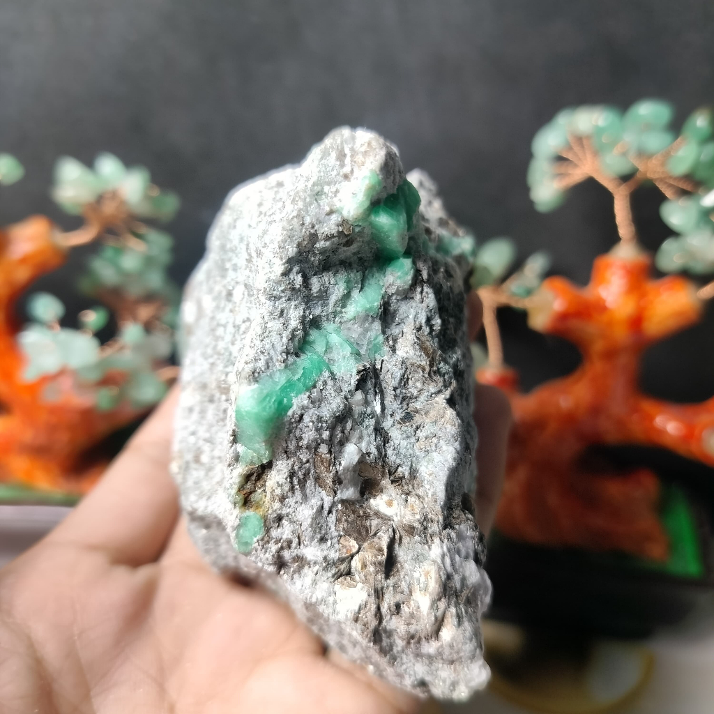 Natural Emerald Rough / Raw Stone (7)