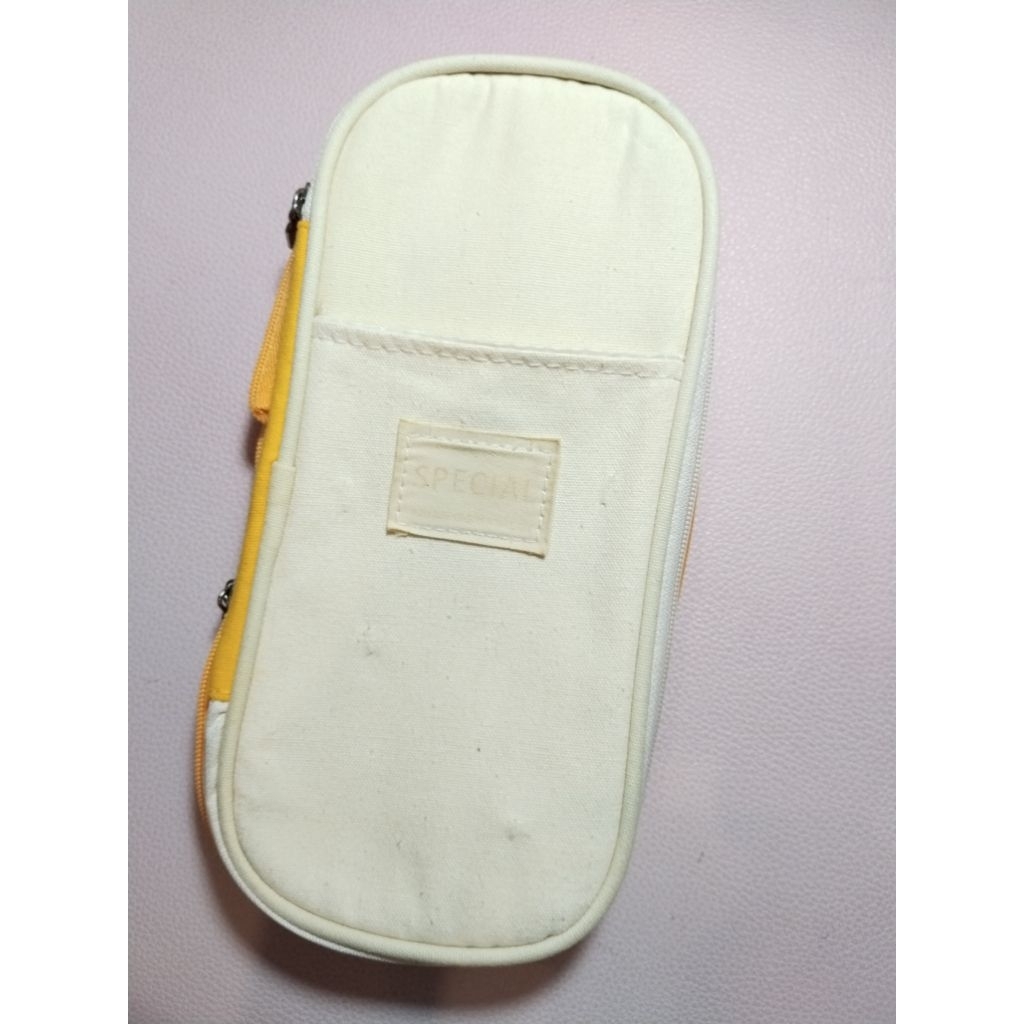 

ANGOO official yellow pencil case secondhand good kondi
