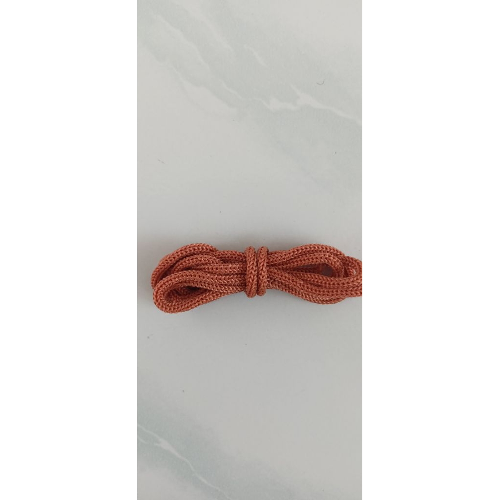 

tali kur 1 meter ( 3 mm) warna variasi