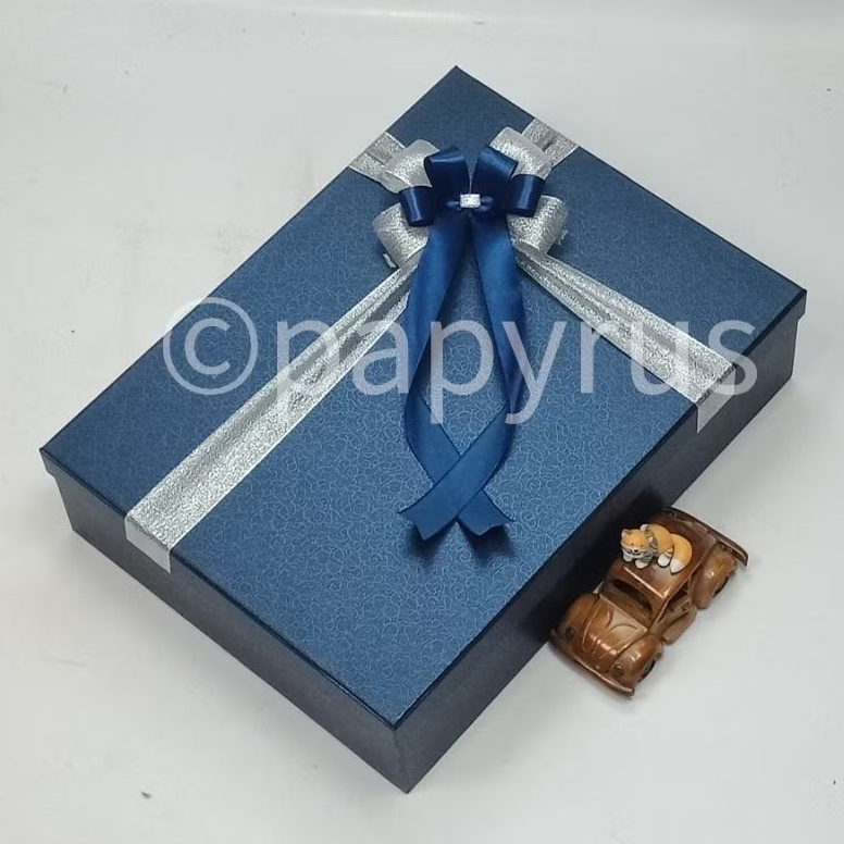 

PAPYRUS 30x40 Tinggi 10cm Kotak Kado Gift Box Hardbox Hampers Hadiah V2