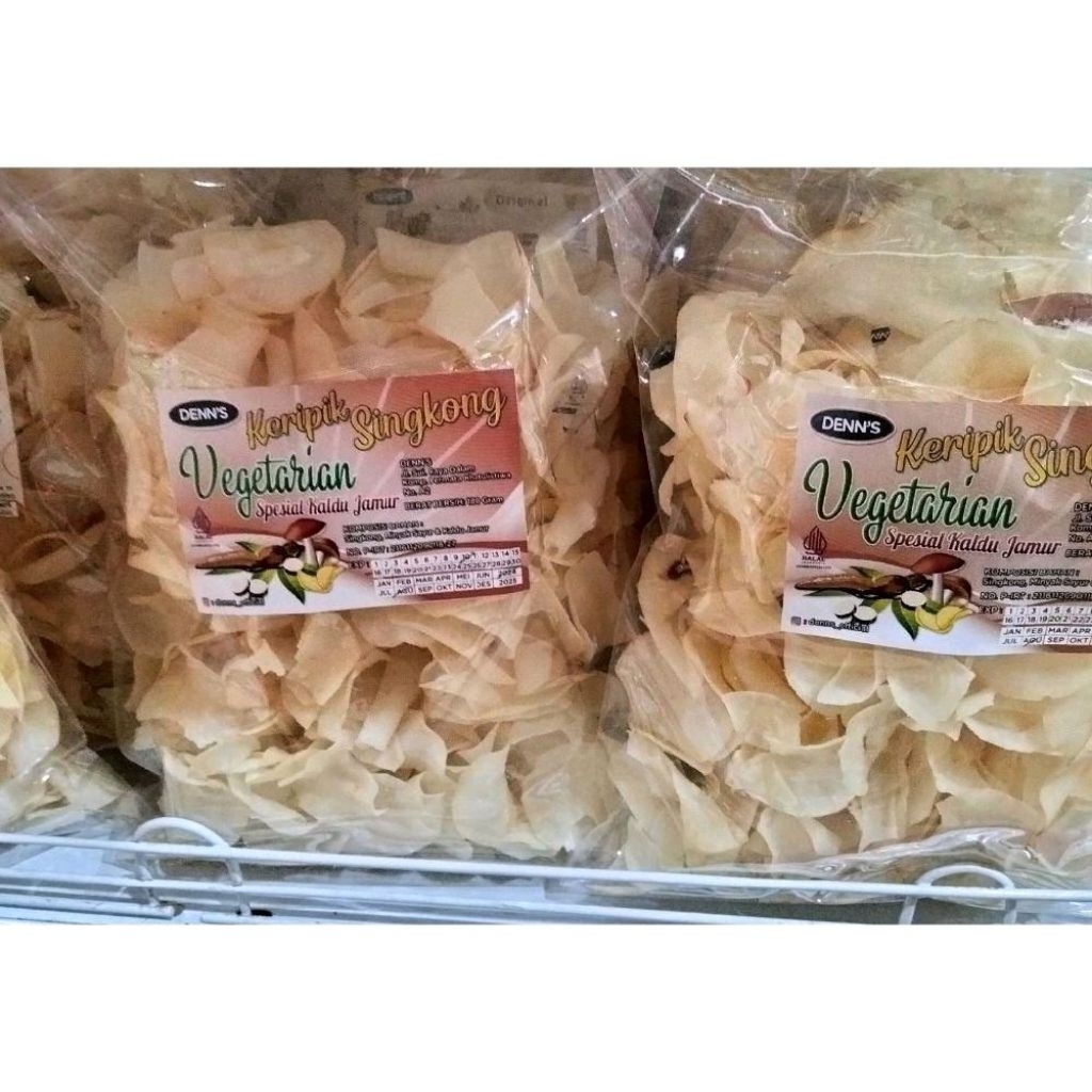 

Keripik Singkong Vegetarian / Kripik Ubi Kayu / Makanan Ringan / Cassava Chips / Oleh oleh Khas Pontianak Kalimantan Barat
