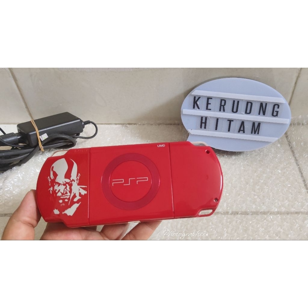 psp slim 2000 limited edition god of war mulus full game