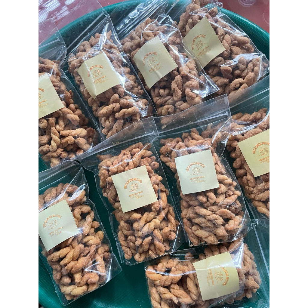 

Untir Untir Muthiya / Snack Untir Untir