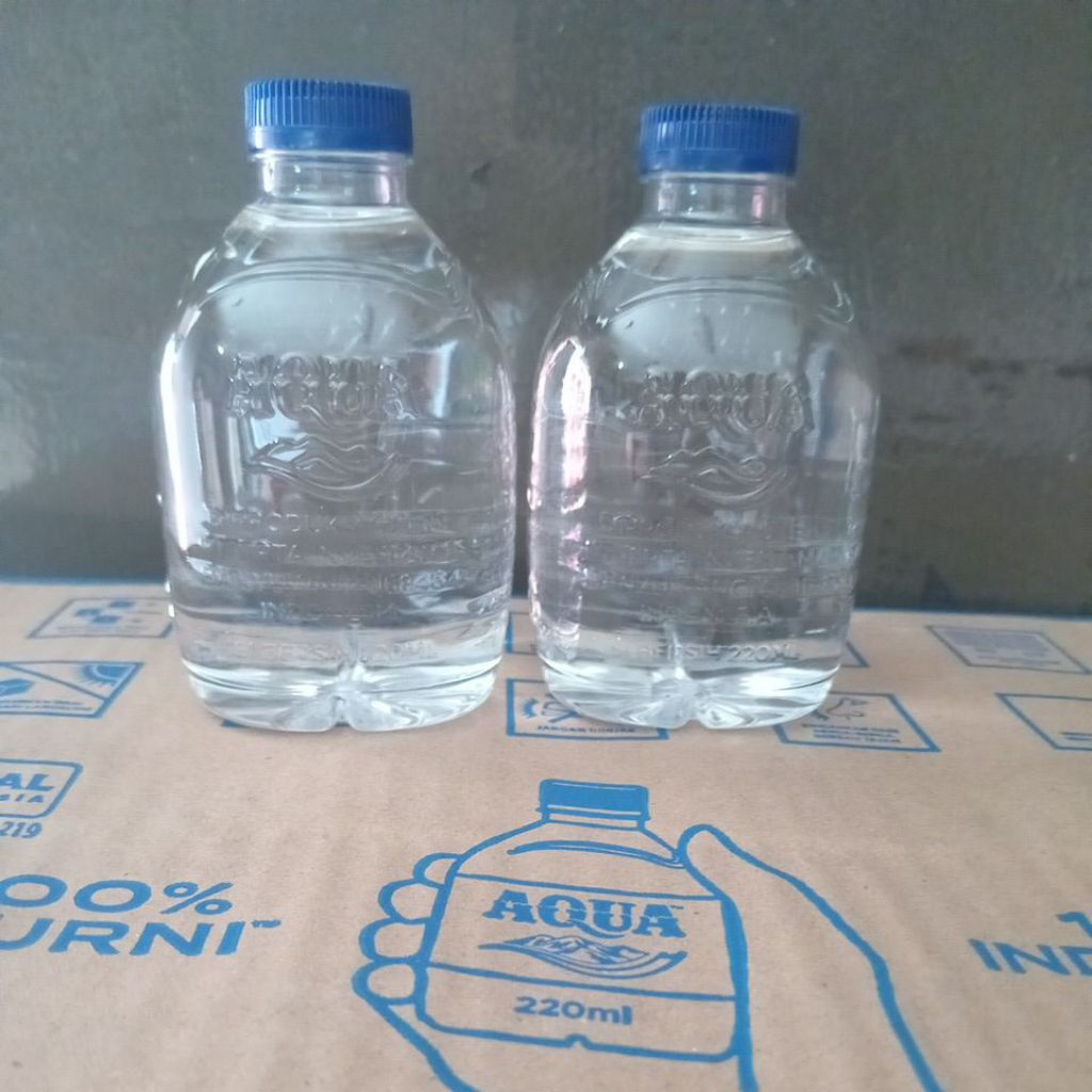 

Aqua moksa botol mini 220 ml